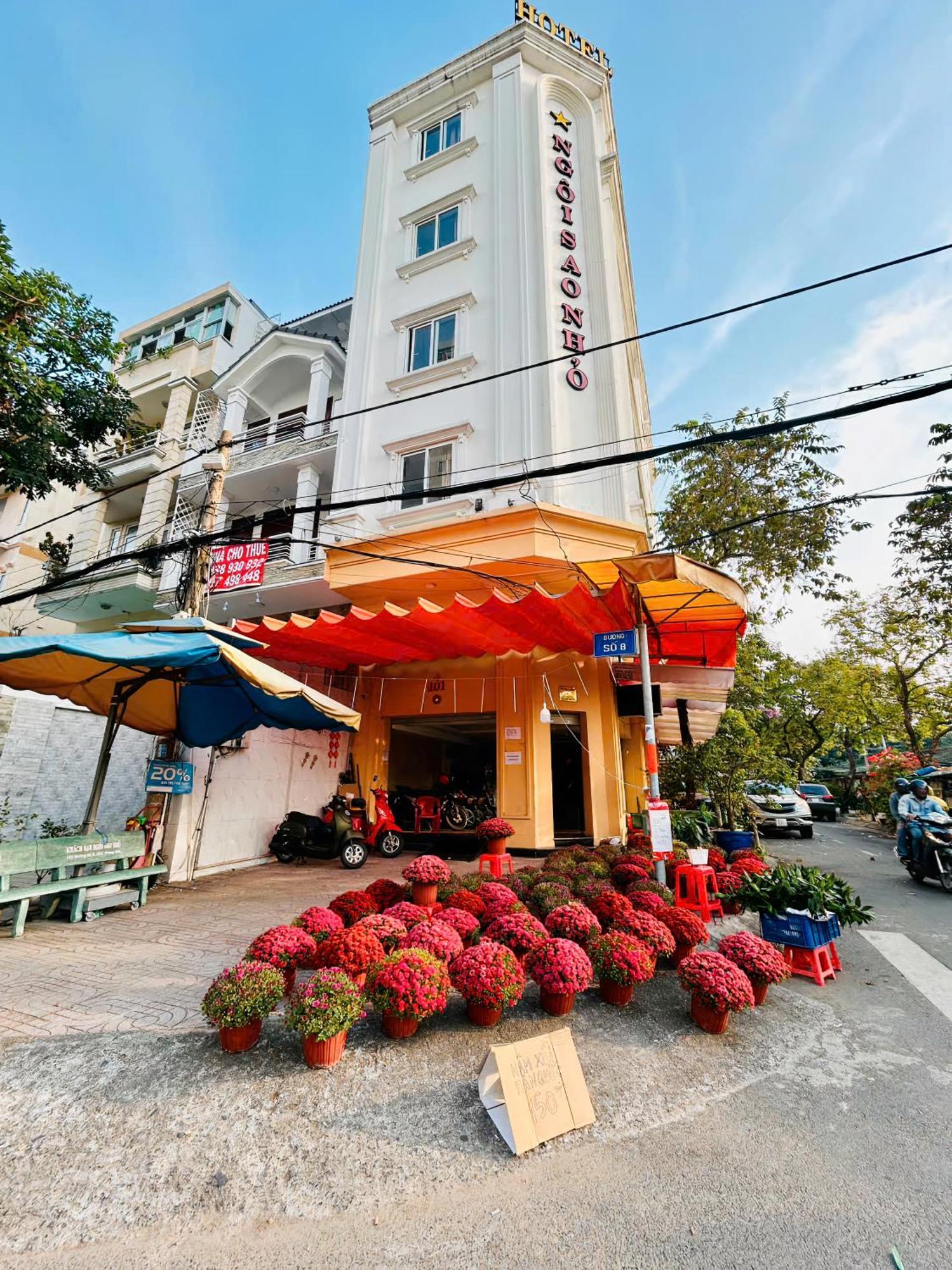 הו צ'י מין סיטי Ngoi Sao Nho Hotel מראה חיצוני תמונה